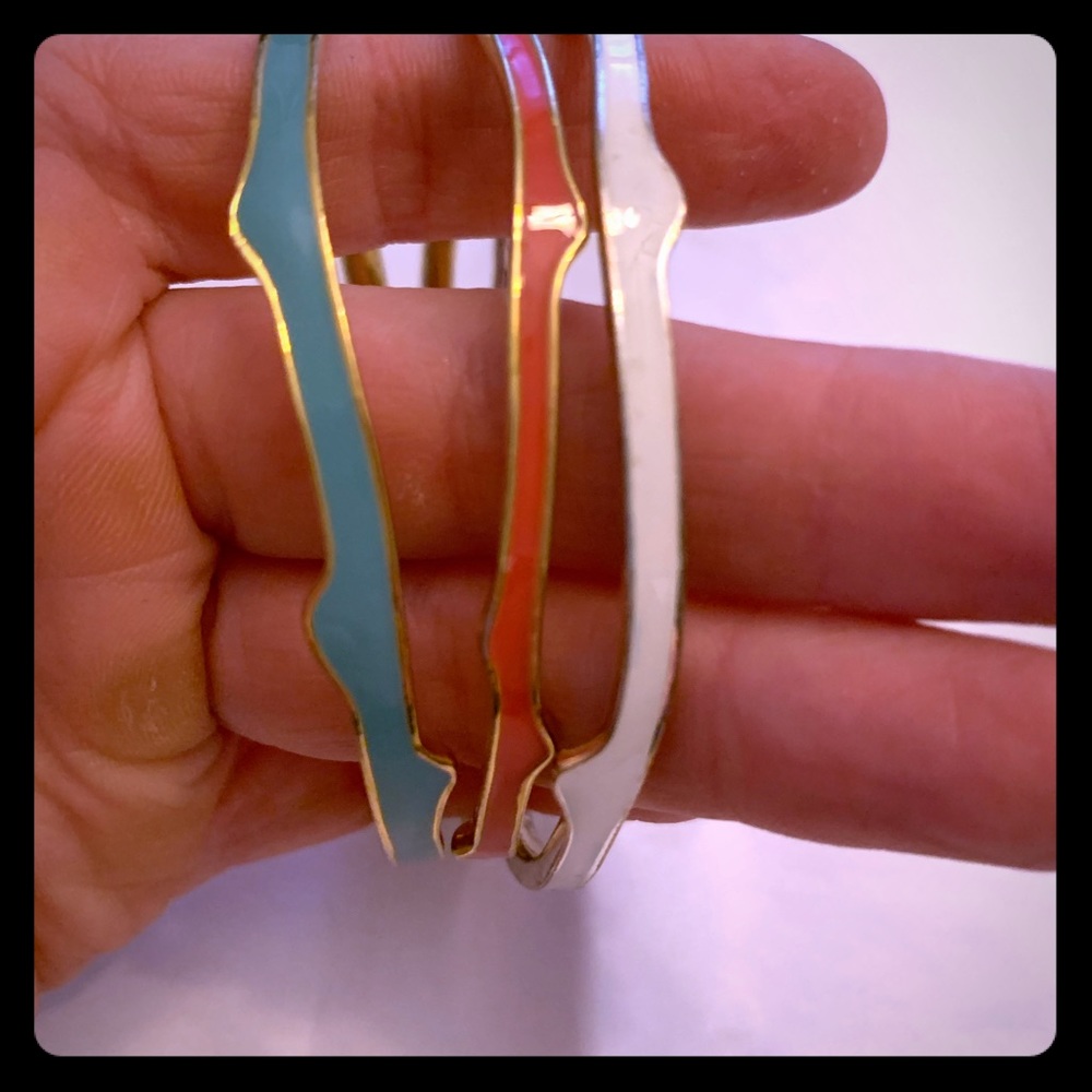 Authentic Stella & Dot Coral Bangle Set